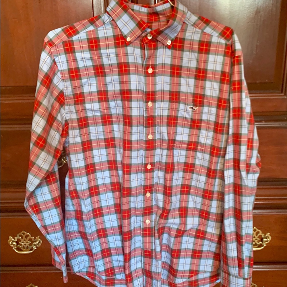 Vineyard Vines men’s shirt